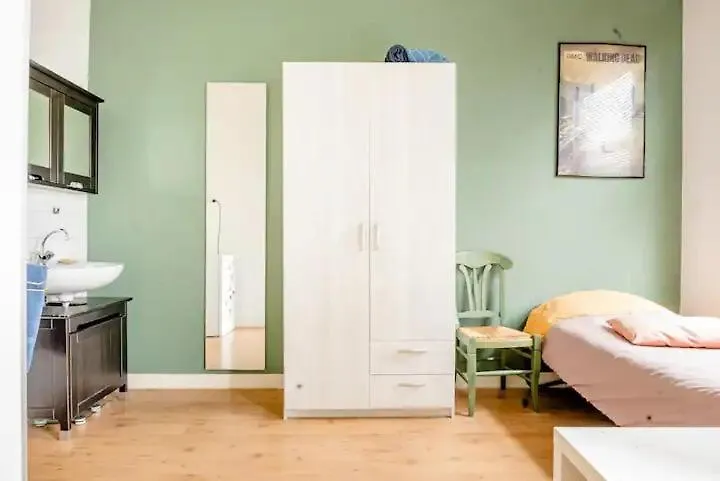 דירה האג Cosy Room Close To Beach And City Centre הולנד